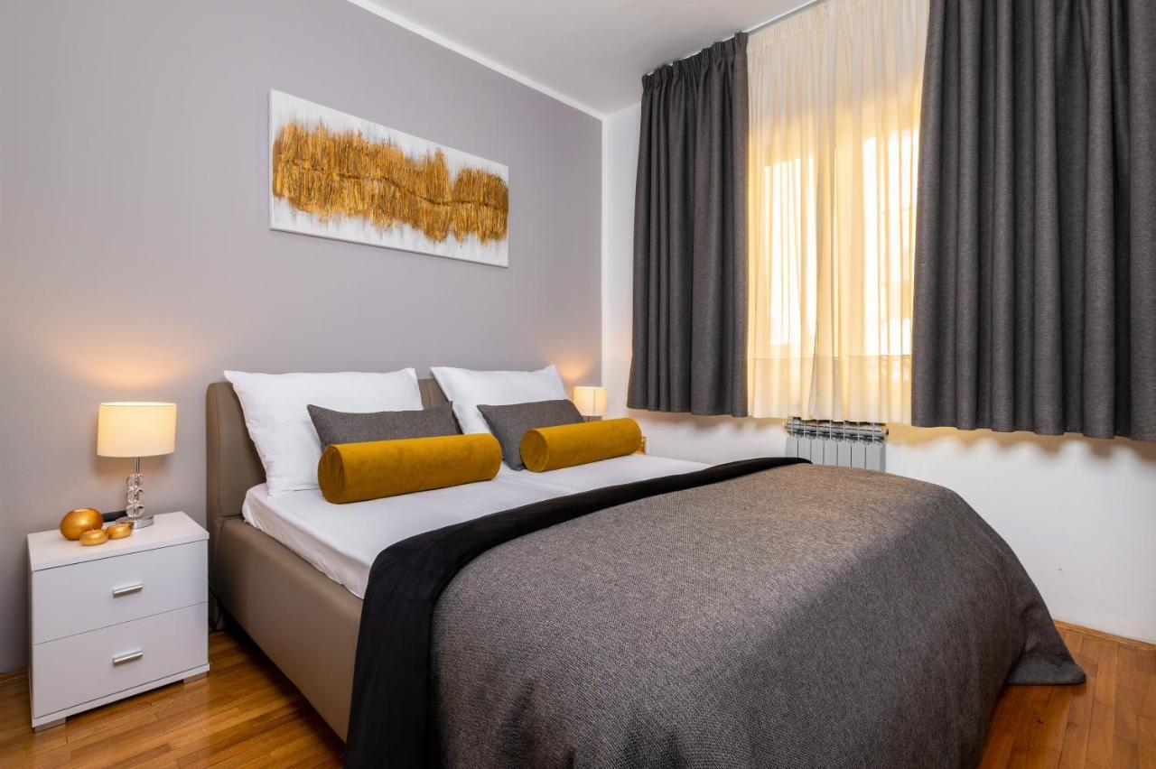Apartments Valentino Рабац Екстер'єр фото