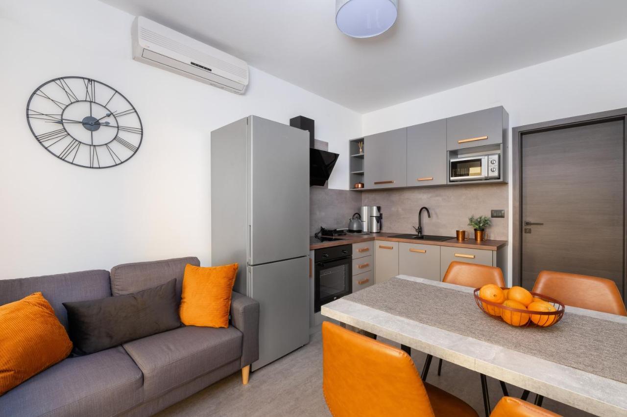 Apartments Valentino Рабац Екстер'єр фото